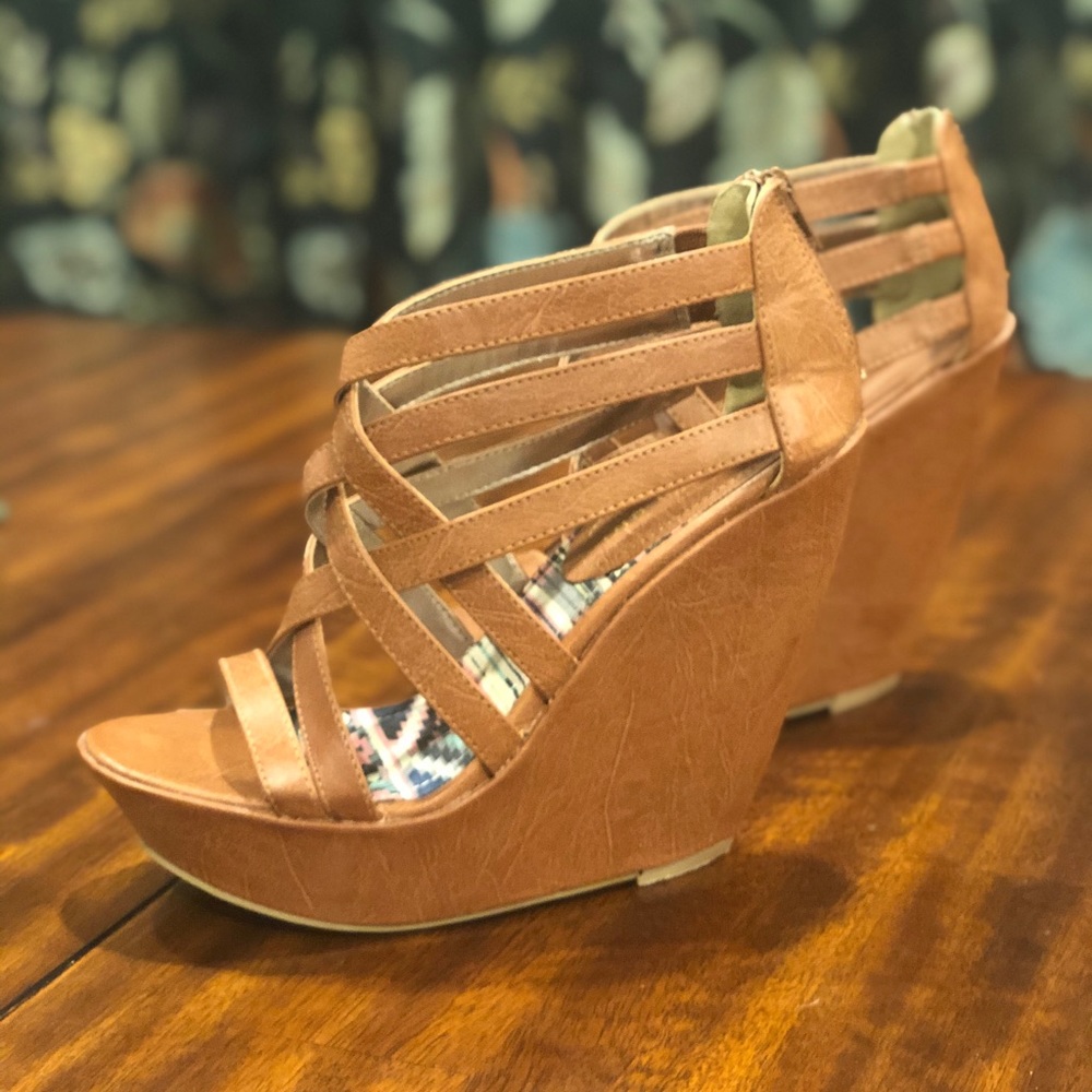 Madden Girl Reed Wedges